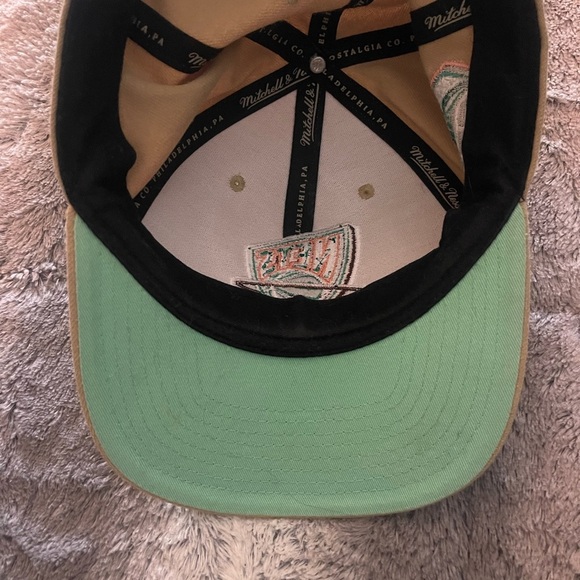 Men's New Jersey Nets Mitchell & Ness Khaki 35th Anniversary Hardwood Classics - Picture 7 of 10